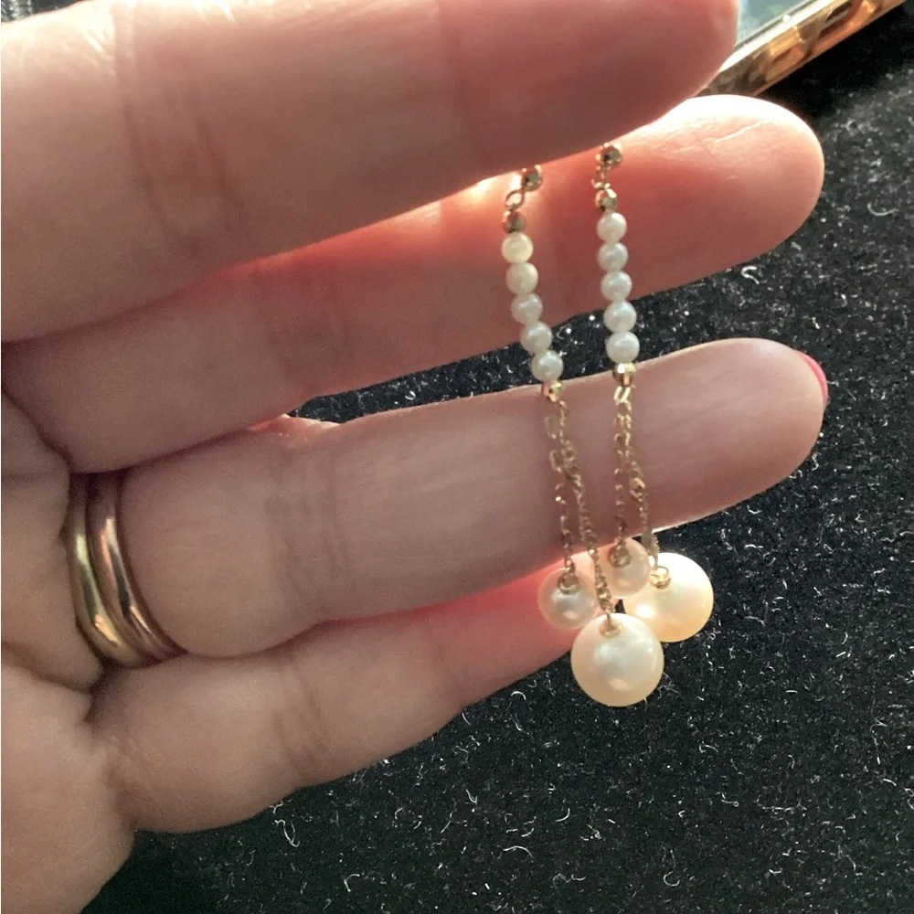 18K Solid Gold Dangling with Baby Akoya drop - Picture 4 of 7
